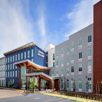 Hampton Inn & Suites Airport/Liberty Station